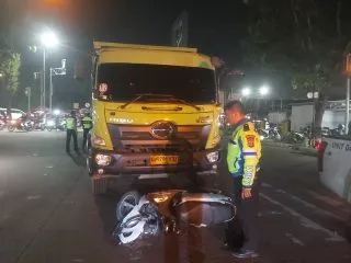 Kecelakaan Maut Terjadi di depan Tugu Tigaraksa, Dua Orang Tewas Diseruduk Truk Tanah yang Langgar Jam Operasional 