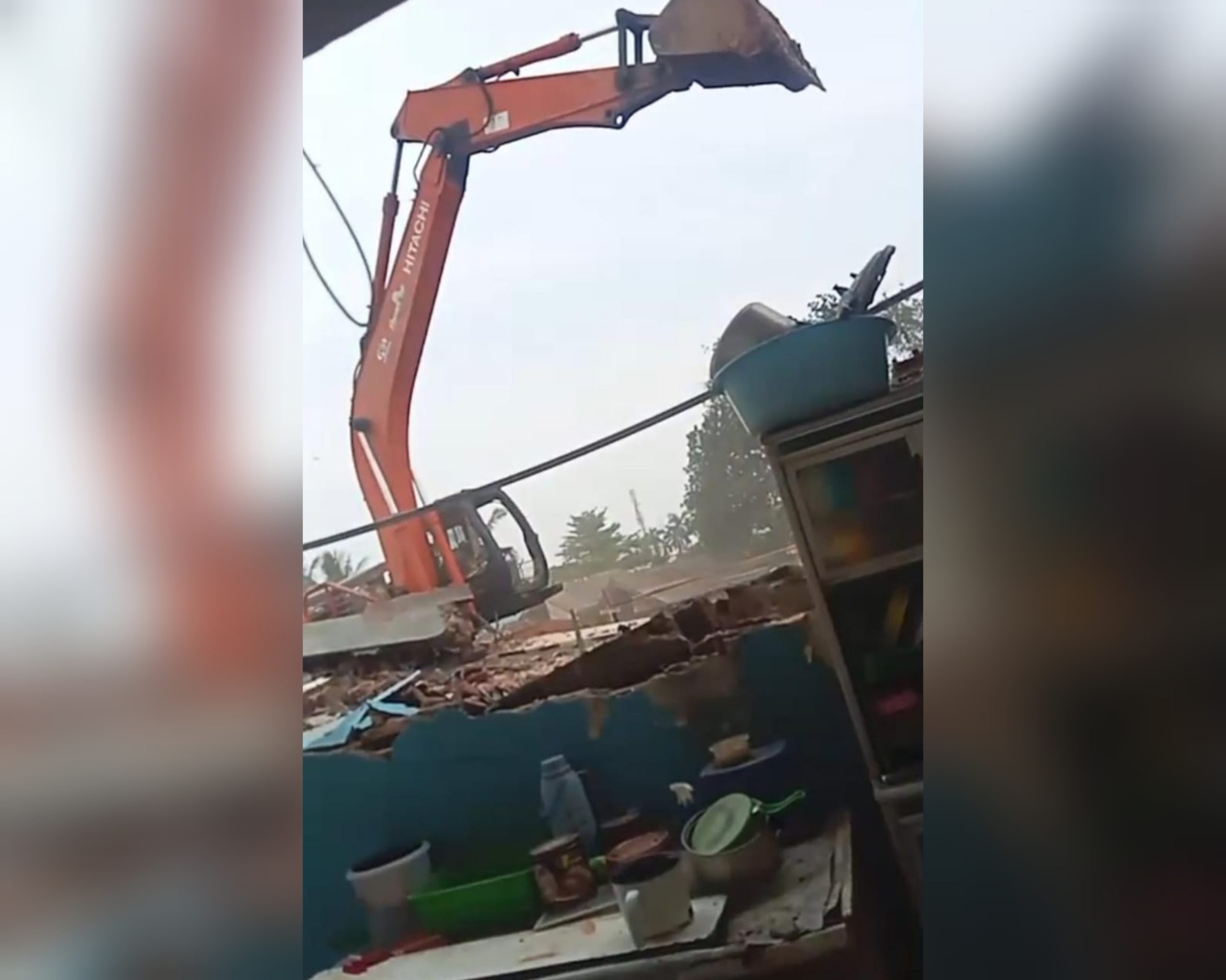 Tangkap Layar Video Amatir Pembongkaran Rumah Warga di Desa Cikupa, Kabupaten Tangerang.