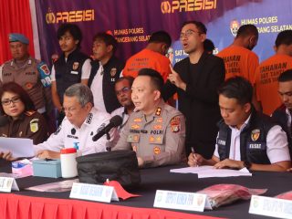 Press Realese Ungkap Kasus Pembunuhan dan Pemerkosaan di Guest House, Kelapa Dua, Kabupaten Tangerang.