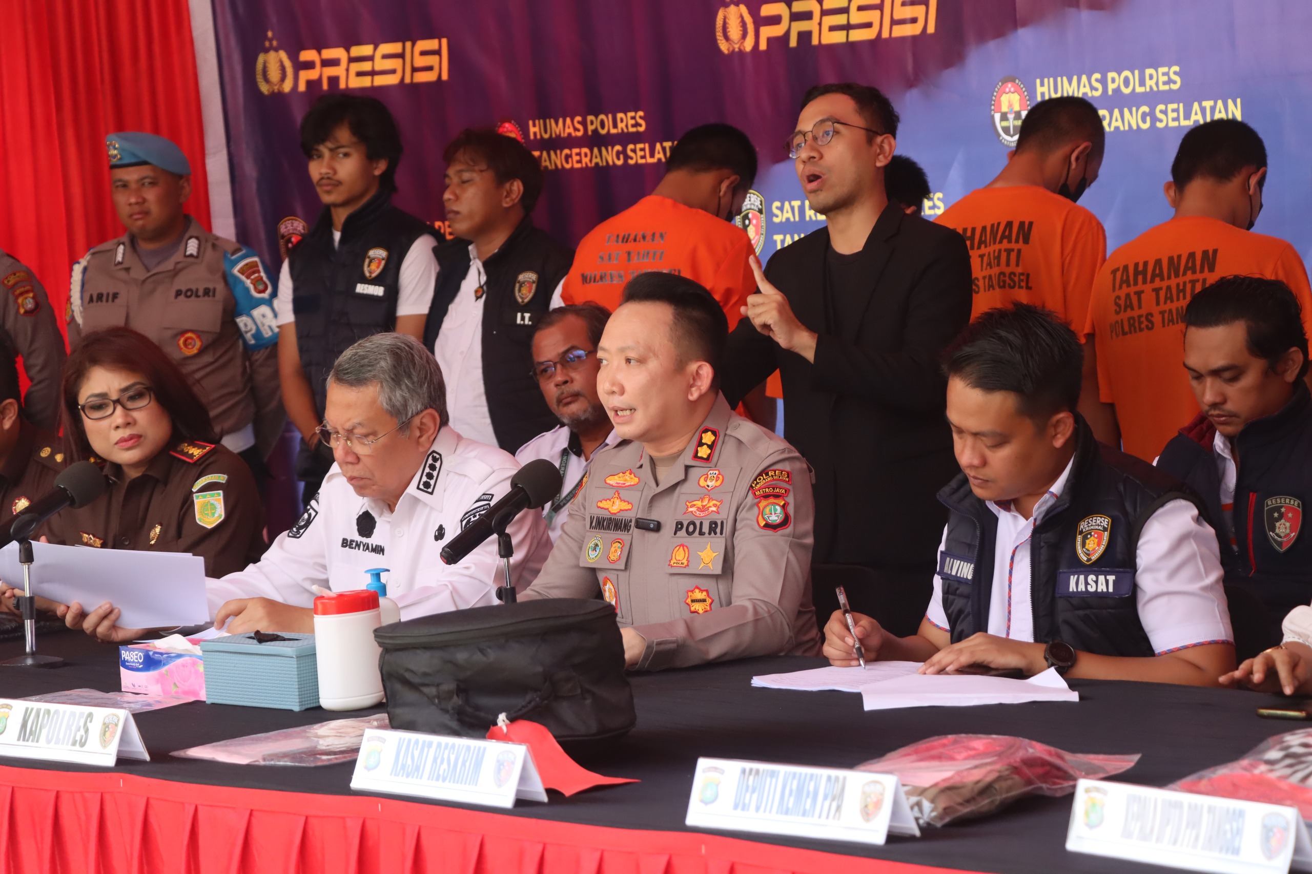 Press Realese Ungkap Kasus Pembunuhan dan Pemerkosaan di Guest House, Kelapa Dua, Kabupaten Tangerang.