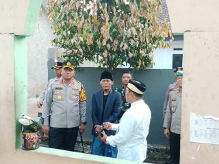 Kapolresta Tangerang Bantu Ponpes Bani Asyifa yang Alami Kebakaran