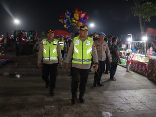 Kapolresta Tangerang Kombes Pol Andi Muhammad Indra Waspada Amirullah memimpin Patroli Antisipasi Gangguan Keamanan dan Ketertiban Masyarakat (Guantibmas), Sabtu (16/8/2025) malam.