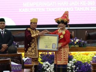Kejari Kab Tangerang Dianugerahi Penghargaan Selamatkan Aset Daerah