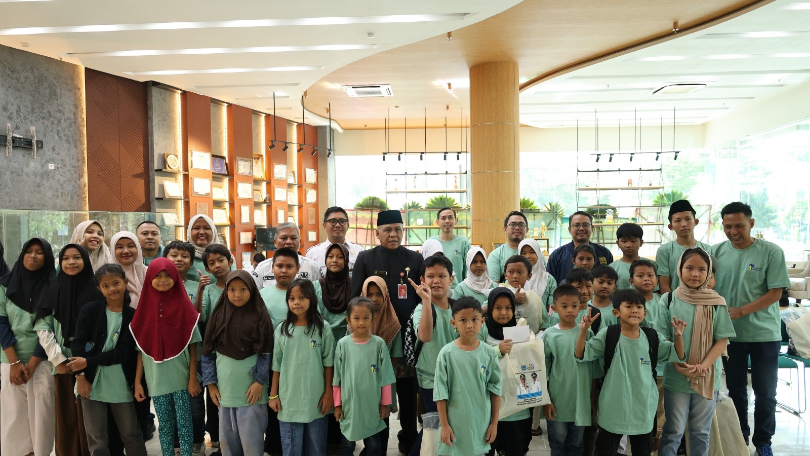 Dinsos Tangsel Ajak 40 Anak Terlantar Belajar Profesi di KidZania