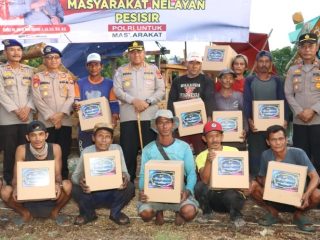 Kapolresta Tangerang Silaturahmi Bareng Nelayan Kronjo