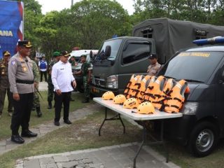 Ratusan Personel Dikerahkan, Kapolresta Tangerang Pimpin Apel Tanggap Darurat Siaga Bencana