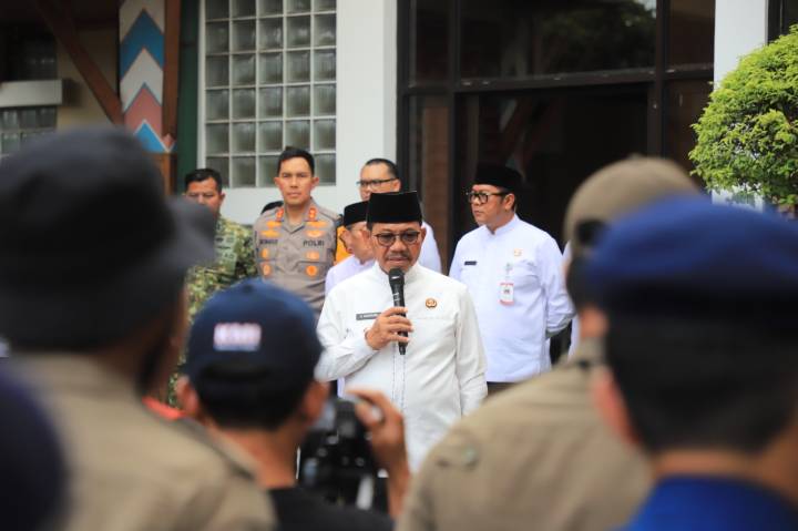 Pemkot Tangerang Lepas 59 Relawan Bantu Korban Banjir Sumatera dan Aceh