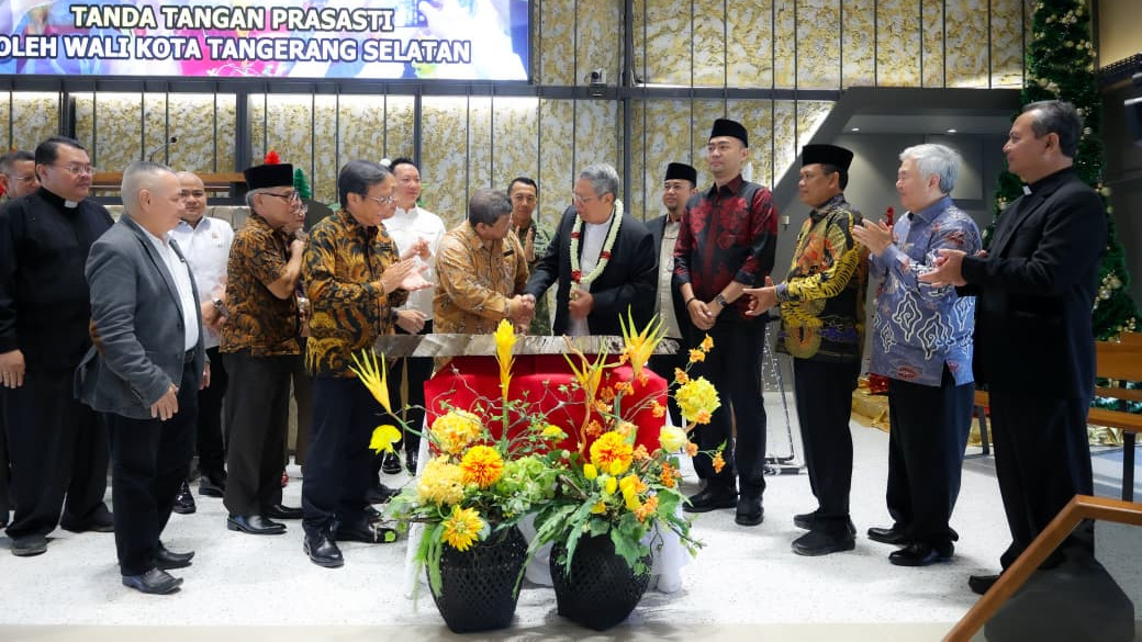 Tepat di Hari Natal, Benyamin Davnie Resmikan Gedung Ibadah GKI Serpong Nusa Loka