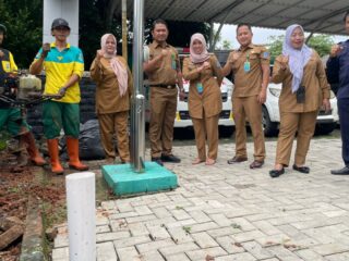 Atasi Sampah Organik, Kelurahan Buaran Bangun 200 Biopori