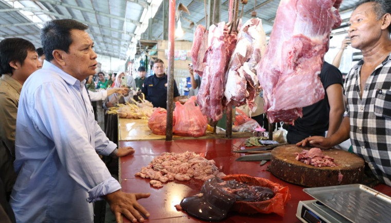 Pastikan Harga Stabil Jelang Ramadan, Bupati Tangerang Pantau Harga Sembako di Pasar Mauk