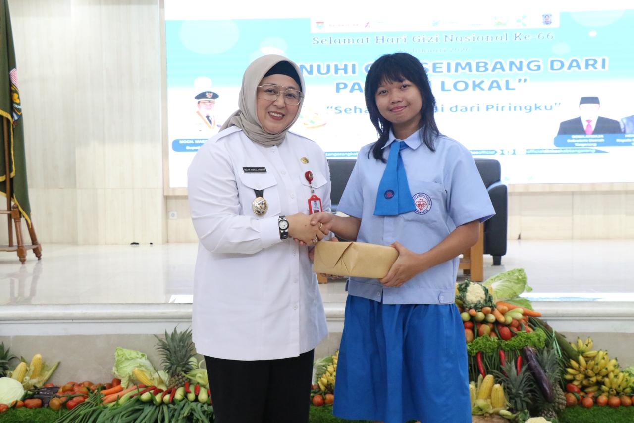 Seminar ‘Sehat Dimulai Dari Piringku’, Wabup Intan Dorong Remaja Tangerang Konsumsi Pangan Lokal Bergizi