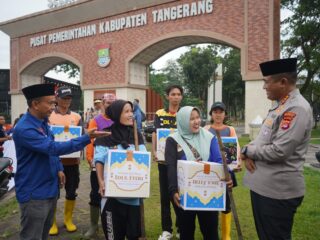 Polresta Tangerang dan Wartawan Gelar Aksi Ramadan Berbagi, Salurkan Sembako dan Takjil