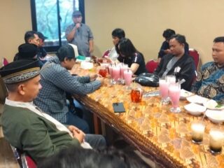 Kajari Kabupaten Tangerang Buka Puasa Bersama Jurnalis FKJKT