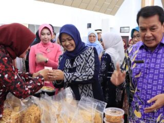 Maesyal Rasyid Buka Bazar Ramadan Pemkab Tangerang, Sediakan 12 Ribu Paket Sembako dengan Harga Hingga 50 Persen Lebih Murah