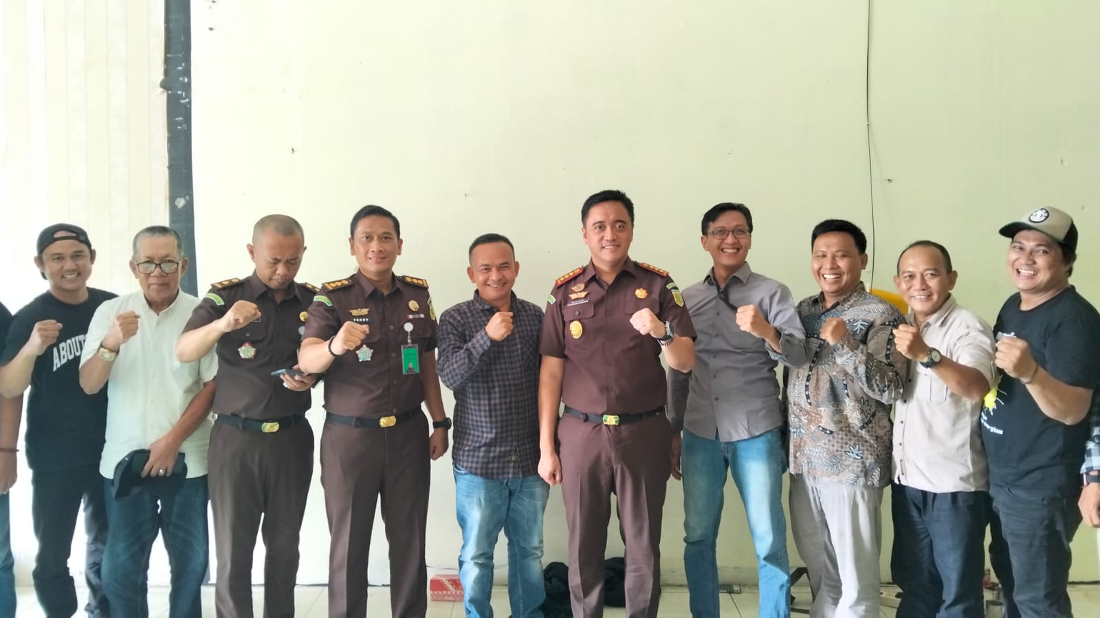Halalbihalal Kajari Kabupaten Tangerang dan Jurnalis FKJKT di Tigaraksa Berlangsung Hangat dan Egaliter