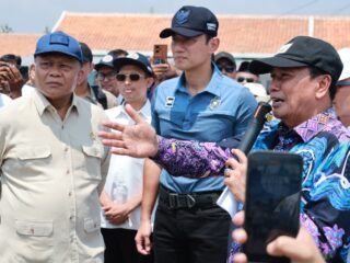 Kunjungi Hunian Nelayan Terintegrasi di Mauk, Menko AHY Apresiasi dan Dorong Penataan Kawasan Pesisir Terintegrasi