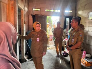 Wabup Intan Cek Progres Renovasi Rumah Warga, Target Penerima Manfaat Ditambah