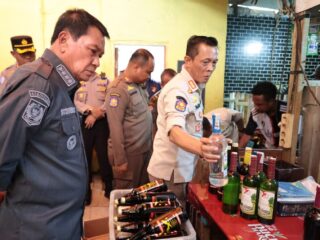 Bupati Maesyal Rasyid Sidak Hiburan Malam Diduga Tak Berizin, Pengelola Langsung Teken Surat Pernyataan
