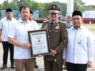 Lindungi 500 Ribu Pekerja Rentan, Pemkab Tangerang Raih Penghargaan MURI