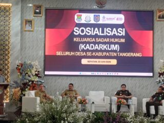 Bupati dan Kejari Kabupaten Tangerang Sosialisasikan Kadarkum di Sepatan, Warga Diberi Pemahaman Dana Desa hingga KUHP Baru