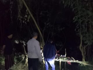Digerebek Warga, Tiga Pria Melarikan Diri dan Tinggalkan Obat Diduga Daftar G