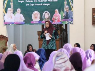 Wabup Intan Puji Warga Desa Sodong Tigaraksa, Santuni 120 Anak Yatim dari Dana Gotong Royong