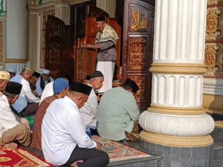 Kebakaran TPA Jatiwaringin Belum Padam, Warga Gelar Salat Istisqa Mohon Turunnya Hujan