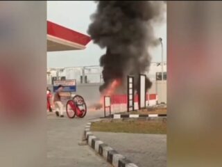 Usai Isi Pertalite, Motor Bertangki Modifikasi Terbakar di SPBU Kresek, Polisi Masih Selidiki Penyebabnya