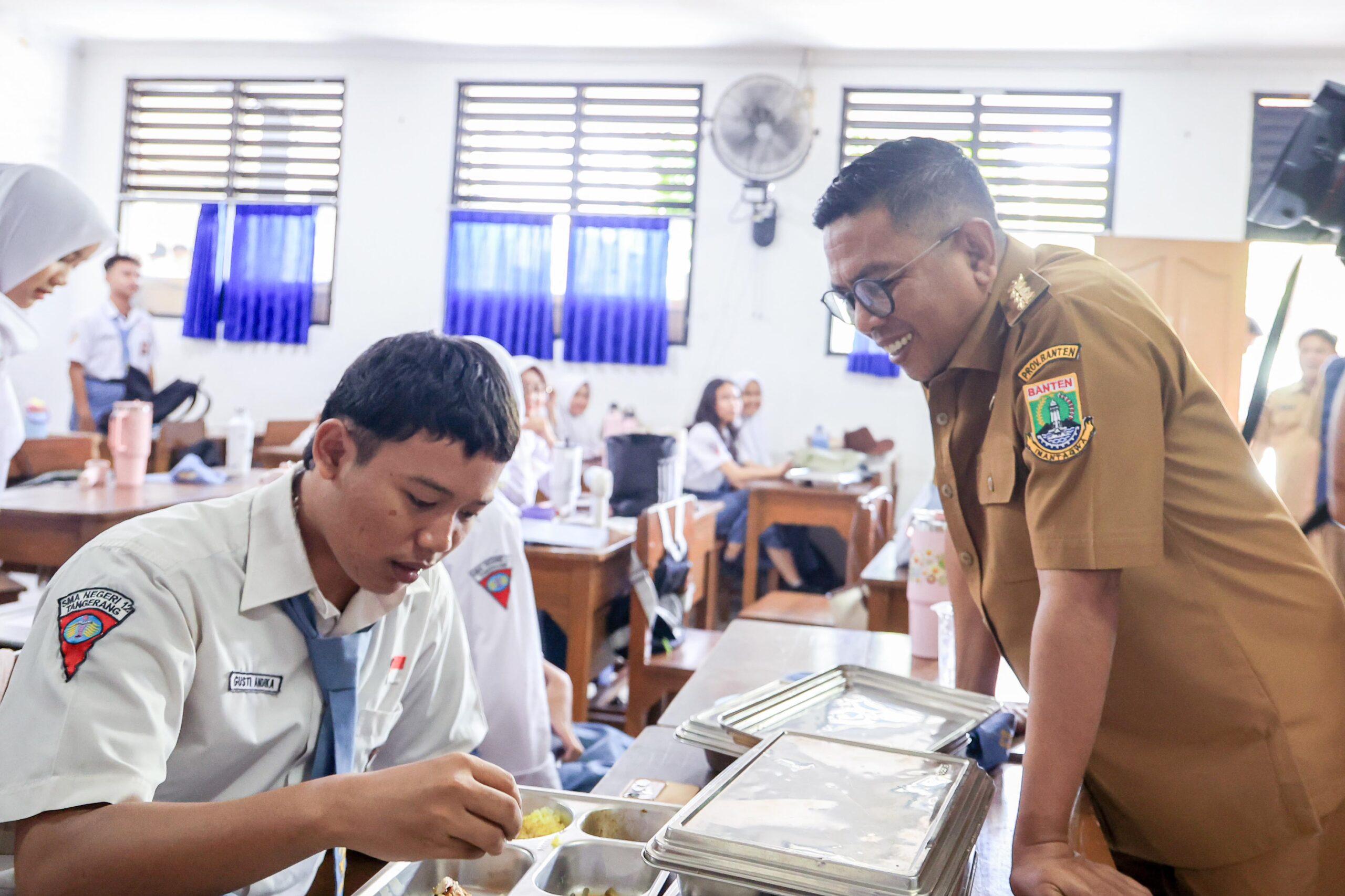 Tinjau MPLS Perdana SMKN 12, Gubernur Banten Pastikan Perluas Akses Pendidikan di Banten