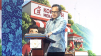Wamendagri Bima Arya Sugiarto menyampaikan arahan saat pembukaan APKASI Otonomi Expo 2026 di ICE BSD, Kabupaten Tangerang. Ia mendorong expo menghasilkan transaksi dan realisasi investasi yang terukur.