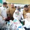 Gubernur Banten Andra Soni bersama Wali Kota Tangerang Selatan Benyamin Davnie meninjau pelaksanaan Cek Kesehatan Gratis (CKG) di Kecamatan Pondok Aren, Tangerang Selatan, Senin (31/8/2026). Andra memastikan hasil skrining kesehatan masyarakat akan ditindaklanjuti dengan penanganan medis.