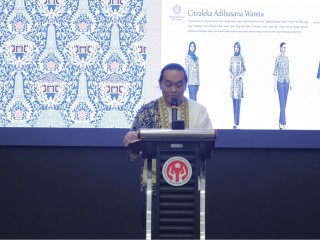 Gilang Muhammad Iqbal Juara Batik Khas Tangsel 2026, Angkat Akulturasi Tiga Budaya
