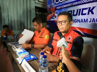 6 Hari Pencarian 5 Jurnalis dan 3 Kru di Selat Sunda, Tim SAR Temukan Jaket Pelampung hingga Terpal