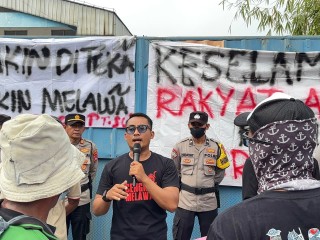 Warga Cengkok Balaraja Kembali Protes Aktivitas PT SLI, Keluhkan Bau Menyengat hingga Kebisingan