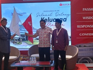 Apresiasi Dedikasi Karyawan, Mayora Group Lepas 44 Pekerja ke Tanah Suci